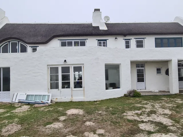 Cottage-pane doors and windows, Struisbaai