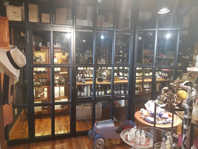 Cottage-pane glazed partition, Bredasdorp