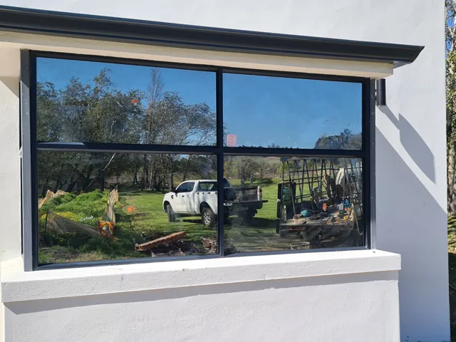 Casement window with fixed panels, near Botrivier