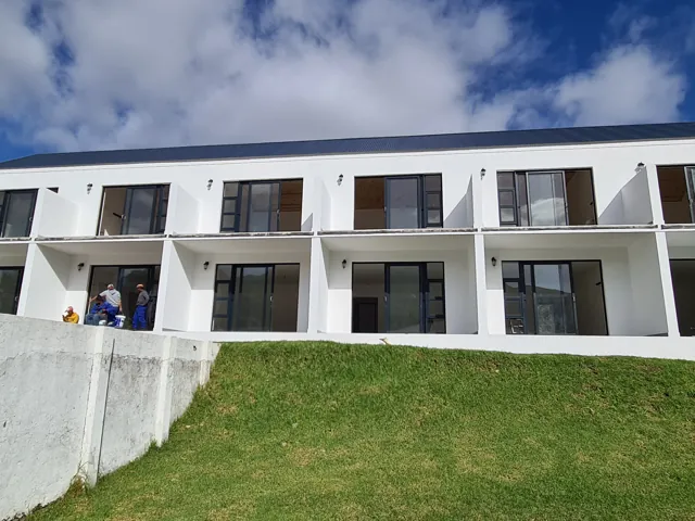 Palace sliding doors, near Botrivier