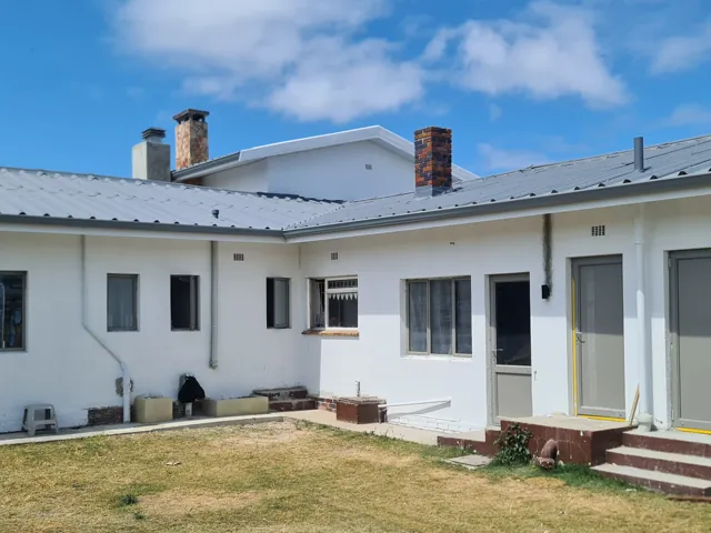 Casement windows and Clip 44 hinged doors, Struisbaai